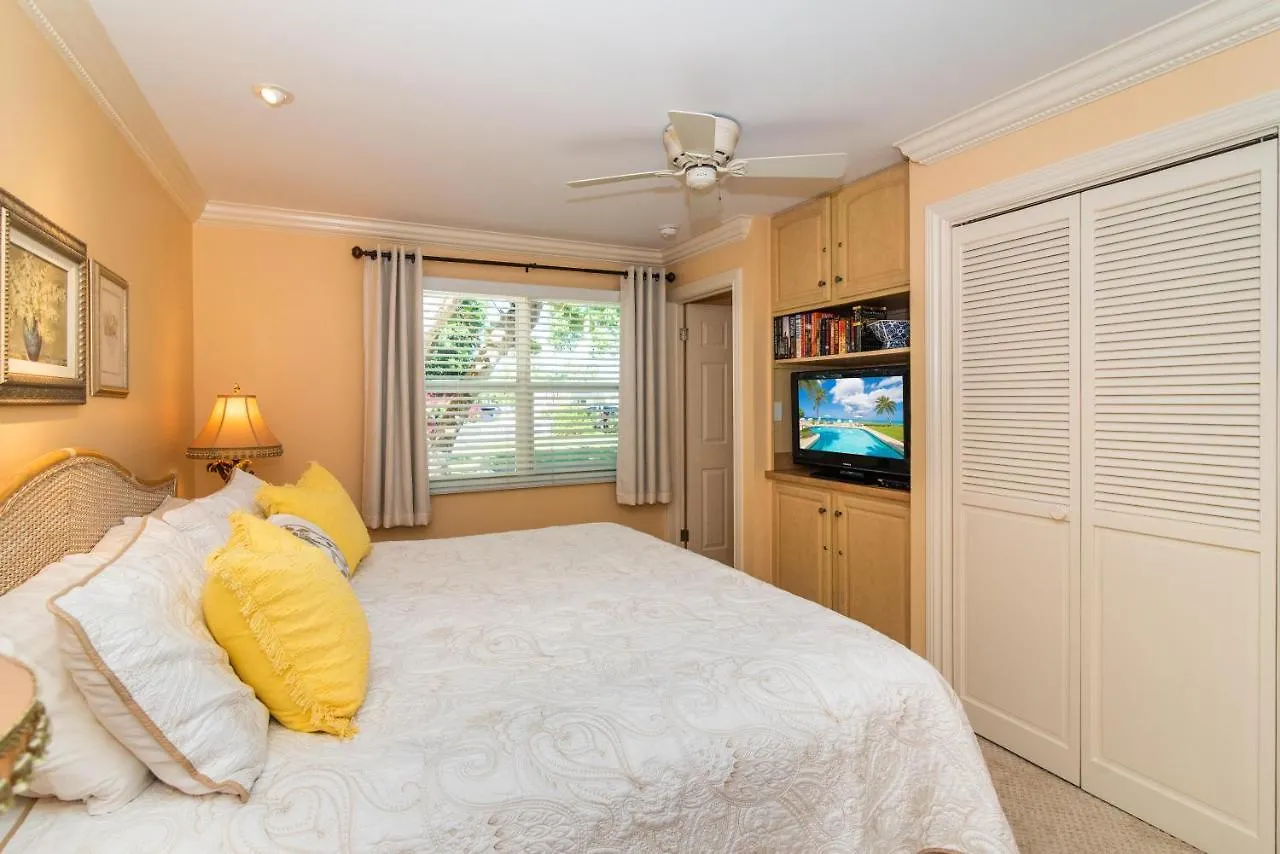 Cocoplum #3 Condo George Town